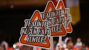 TRAFİKTE KÜÇÜK HATA YOKTUR