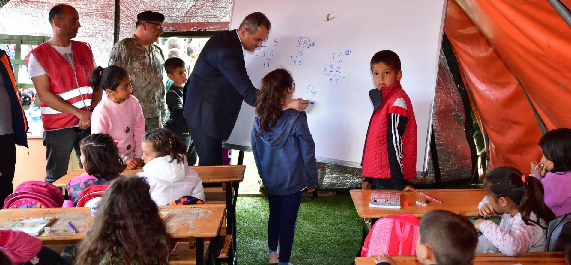 AFET BÖLGESİNDE KURULAN MEHMETÇİK OKULLARININ SAYISI, 236'YA ULAŞTI