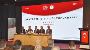 BAKAN YARDIMCISI ŞAMLIOĞLU, MESLEKÎ EĞİTİM ÜZERİNE SEKTÖREL İŞ BİRLİĞİ TOPLANTISINA KATILDI